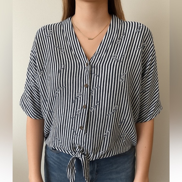 REITMANS | Navy and White Striped Linen Blend Button Up Short Sleeve Blouse - Picture 1 of 15